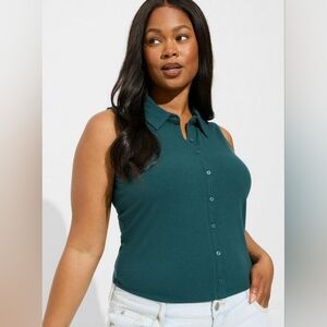 Fitted Super Soft Rib V-Neck Collared Button-Up Crop Tank Size 00 (D5-12)